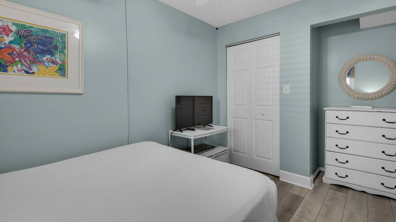 Regency Towers 725 Bedroom Regency Towers 725 Bedroom