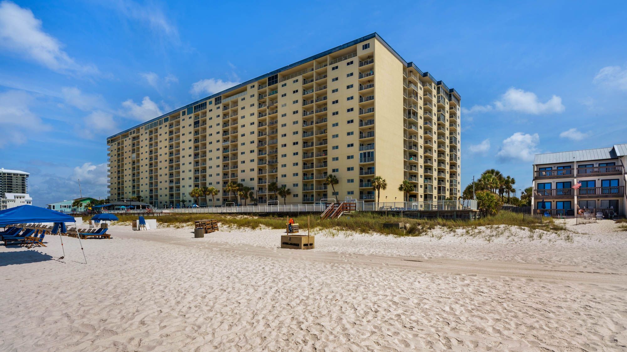 Regency Towers Grounds & Amenities