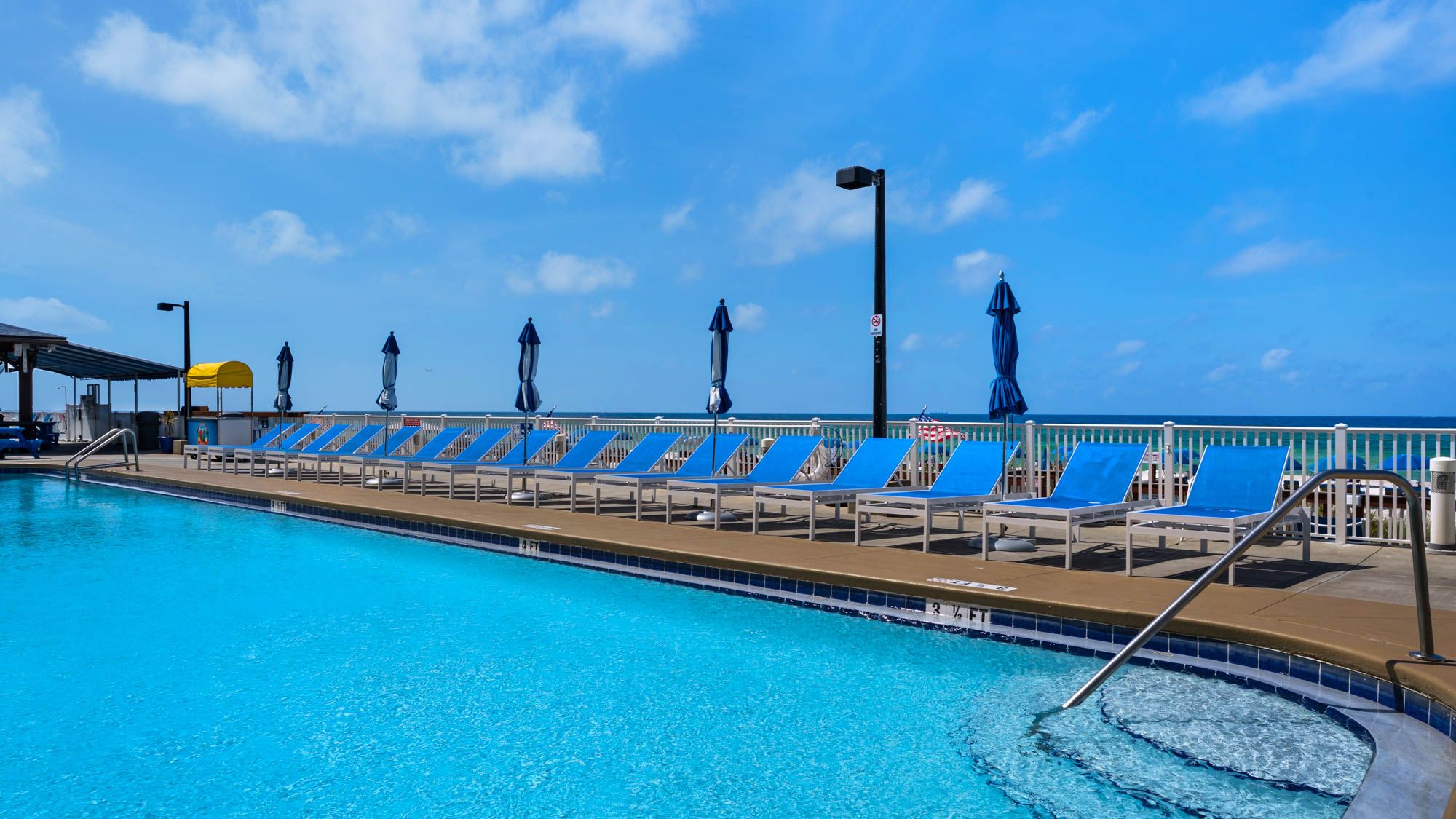 Regency Towers Grounds & Amenities