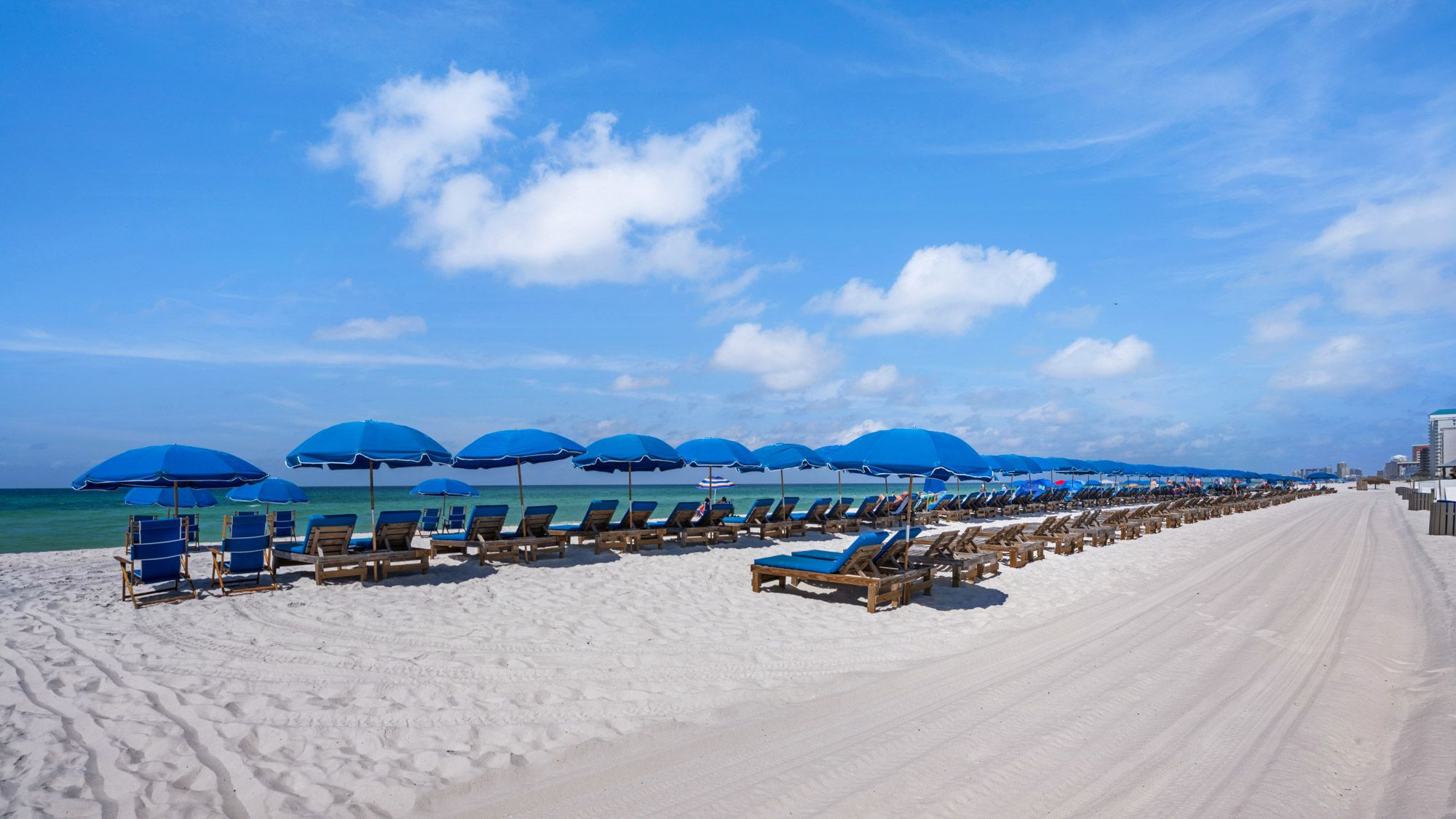 Regency Towers Grounds & Amenities