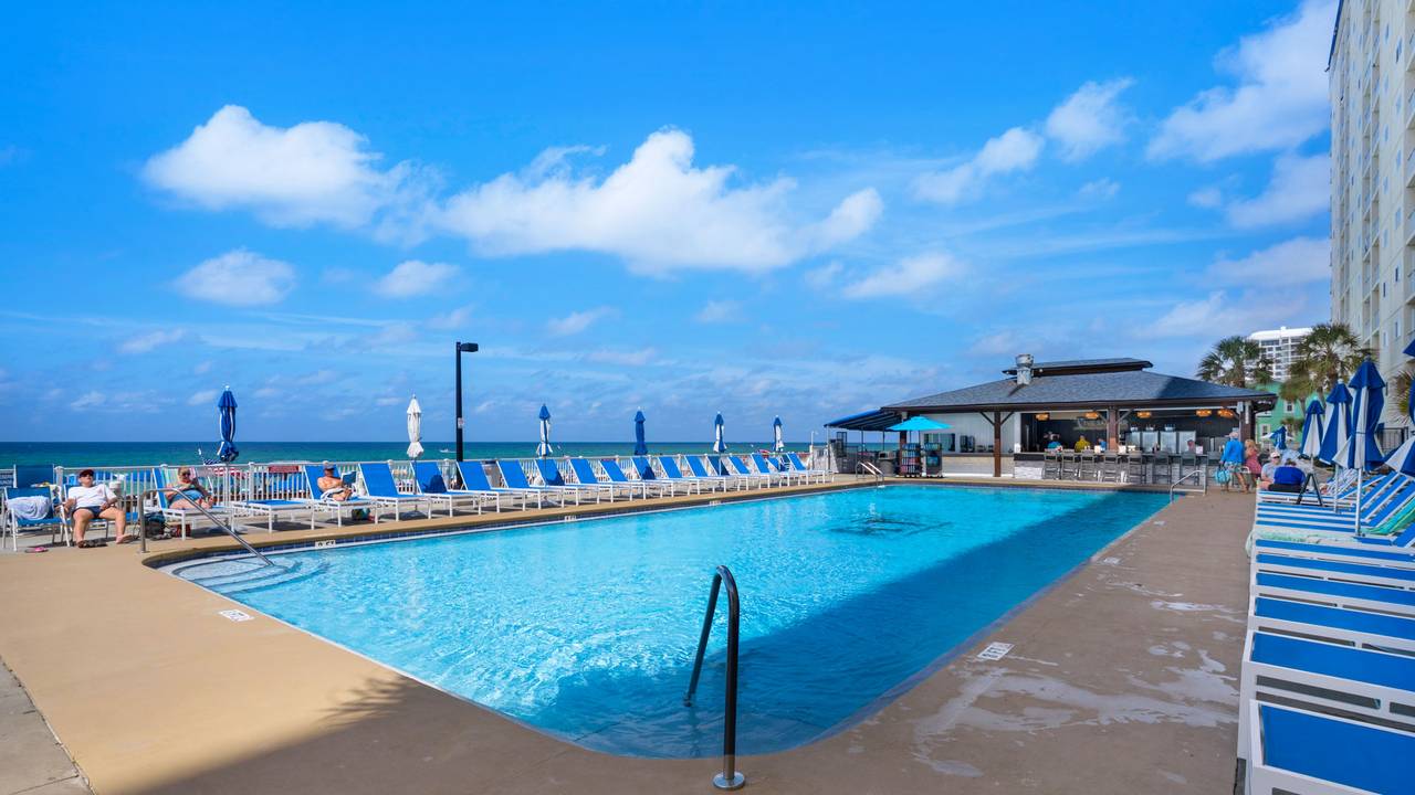 Regency Towers Grounds & Amenities Regency Towers Grounds & Amenities