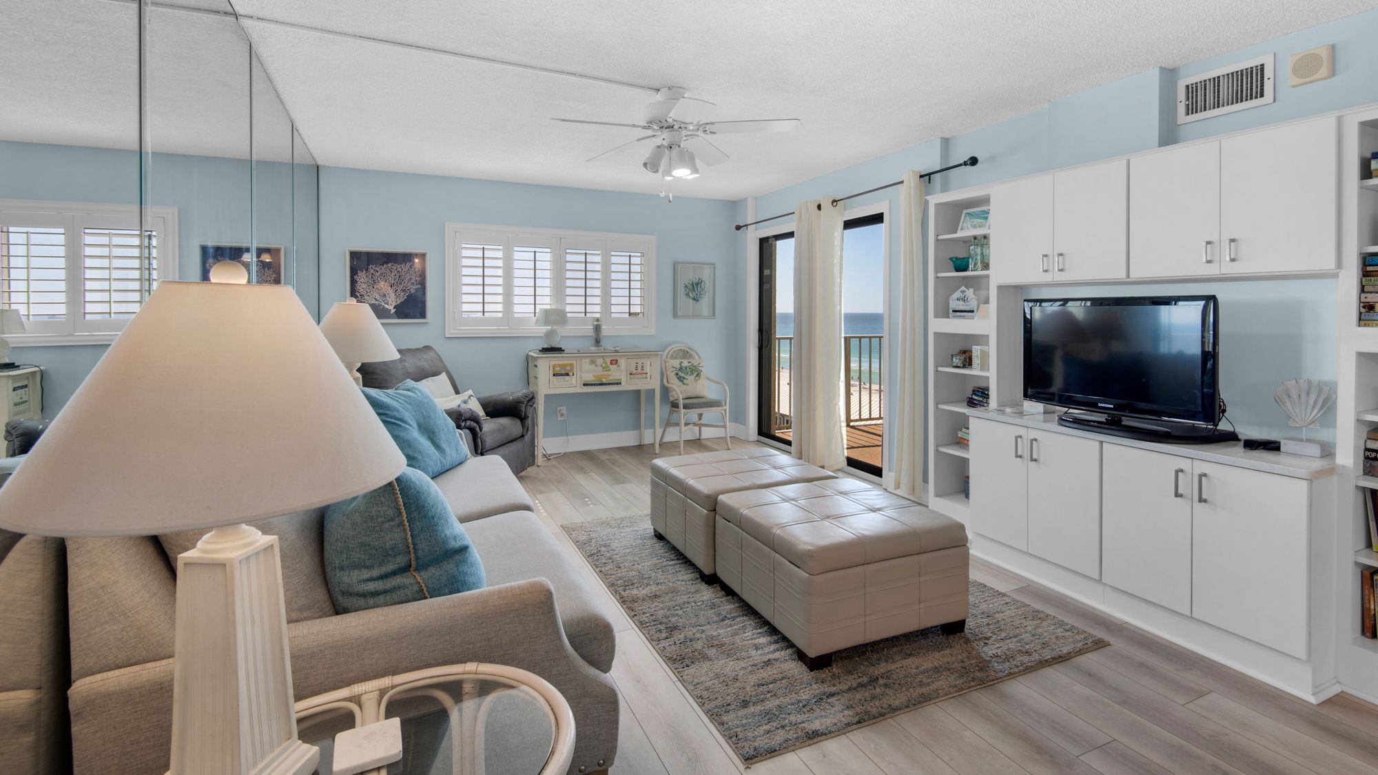 Regency Towers 725 Living Area