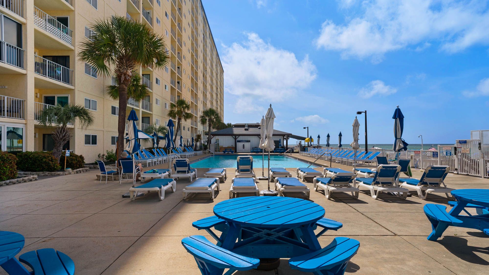 Regency Towers Grounds & Amenities