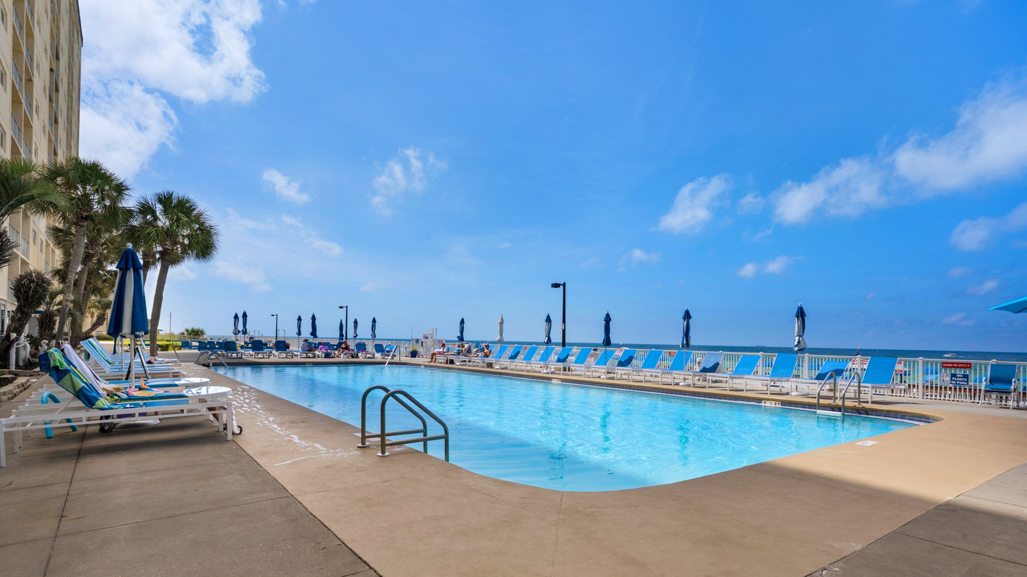 Regency Towers Grounds & Amenities