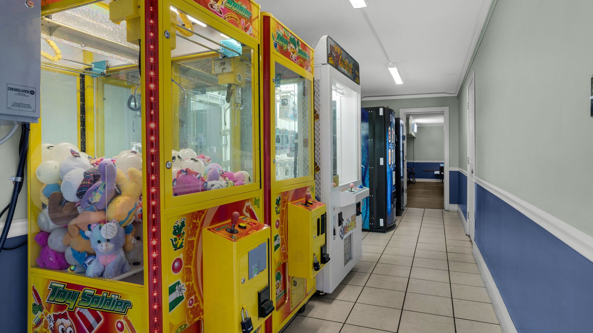 Regency Towers Grounds & Amenities