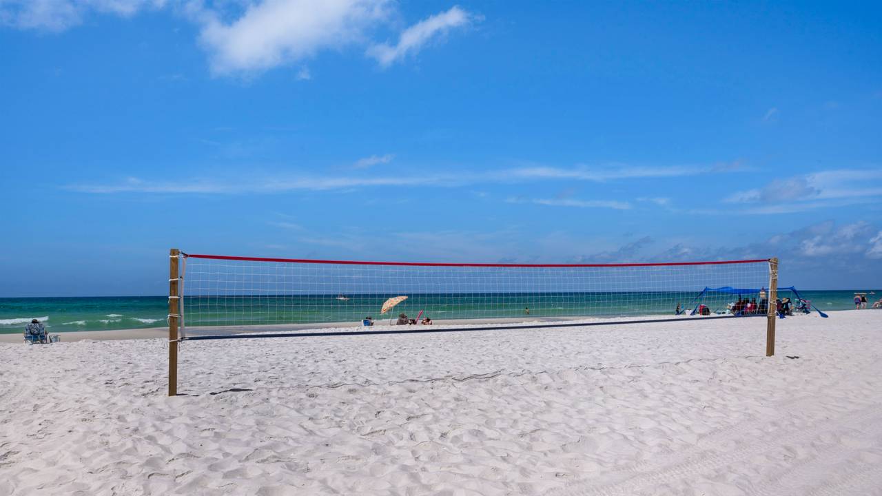 Regency Towers Grounds & Amenities Regency Towers Grounds & Amenities