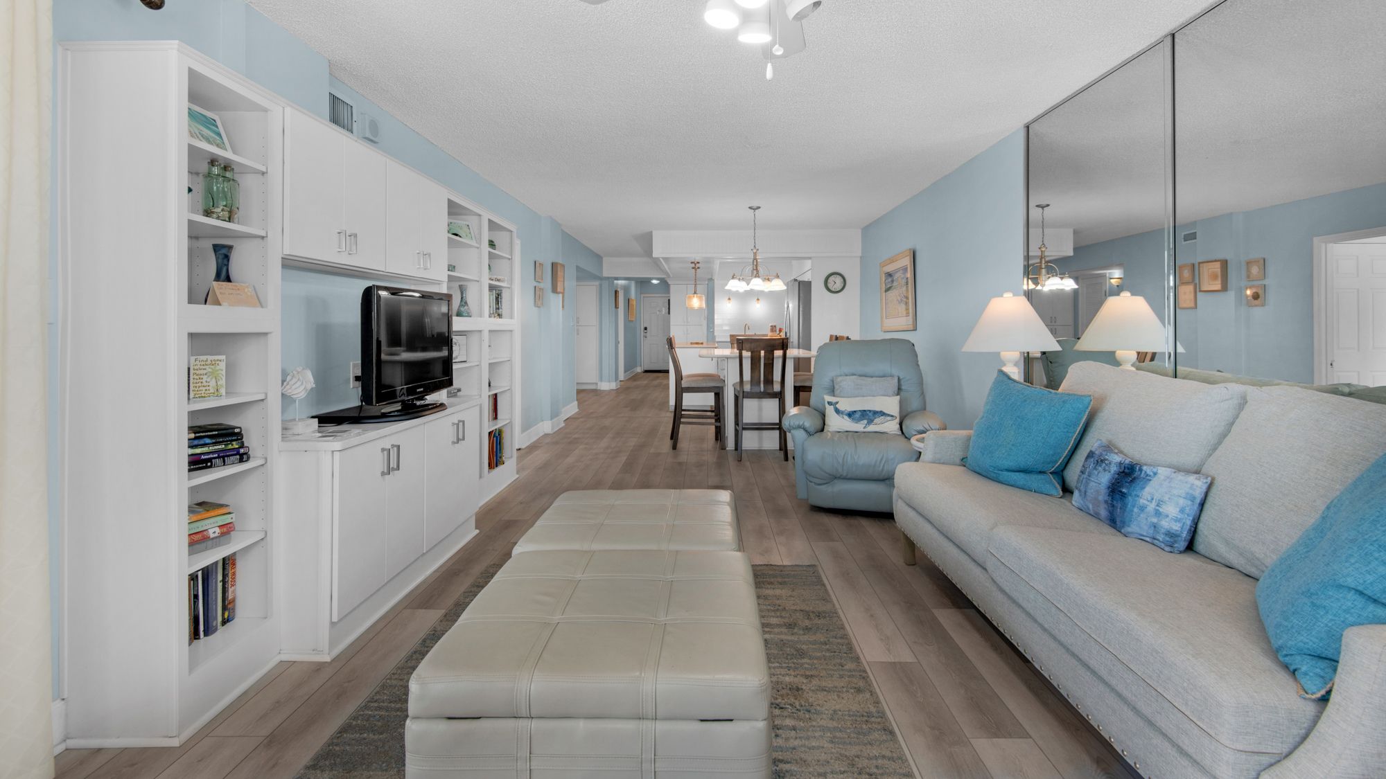 Regency Towers 725 Living Area