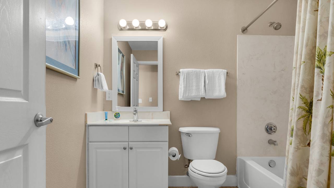 Tidewater 1312 Bathroom Tidewater 1312 Bathroom