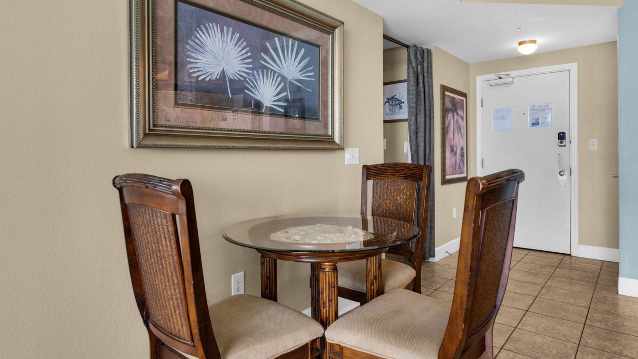 Tidewater 1312 Dining Area Tidewater 1312 Dining Area