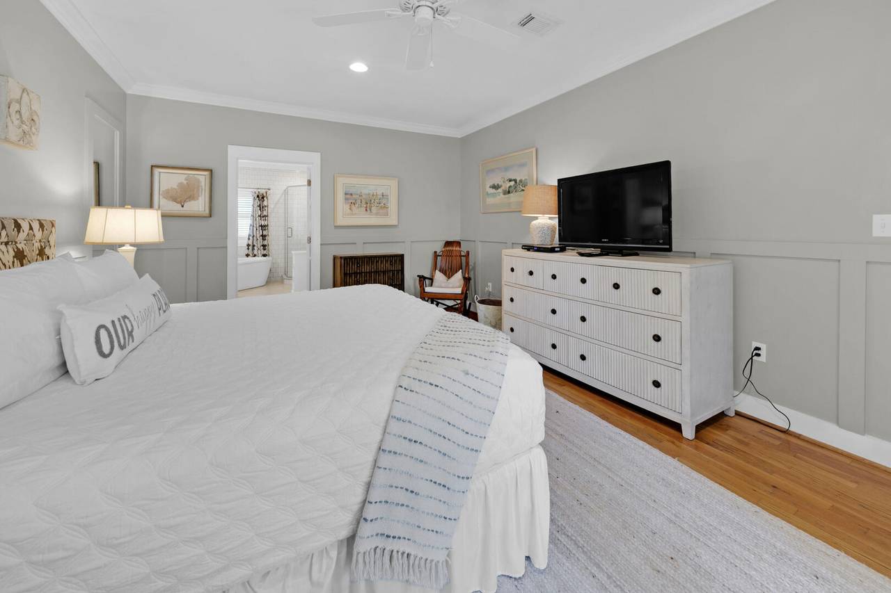 Happy ours bedroom Happy ours bedroom