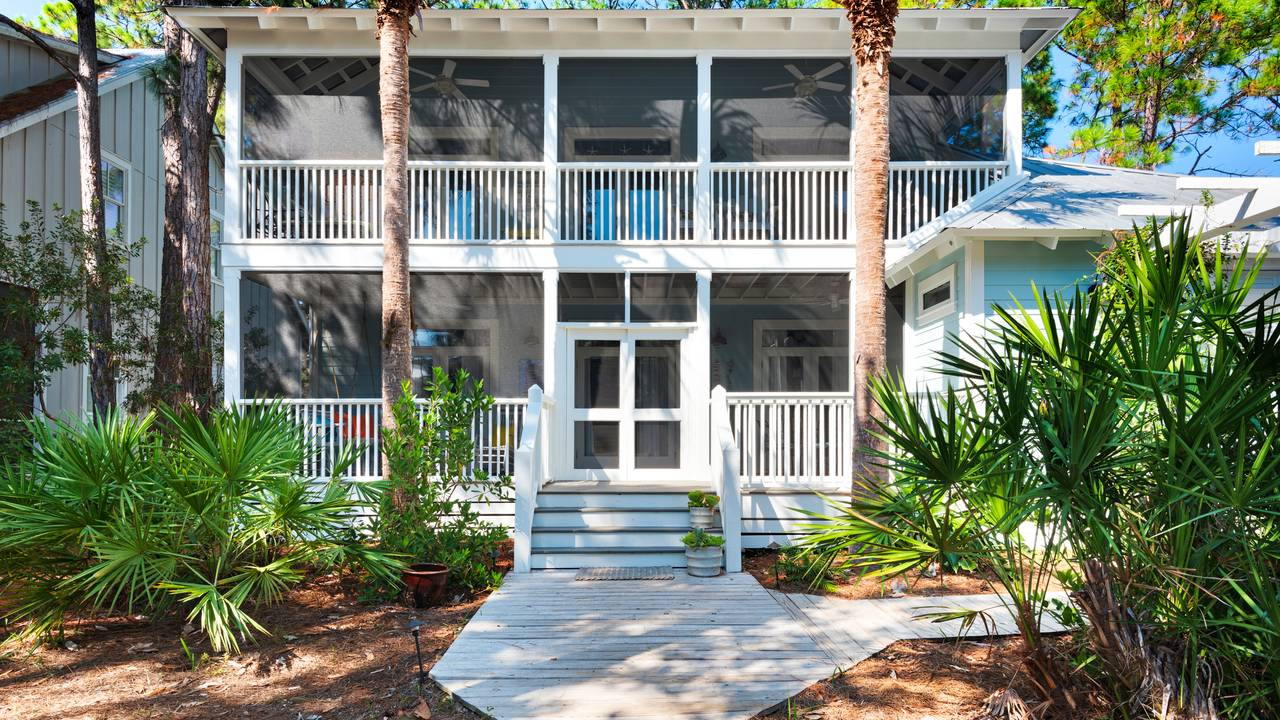 Happy Ours Exterior Happy Ours Exterior