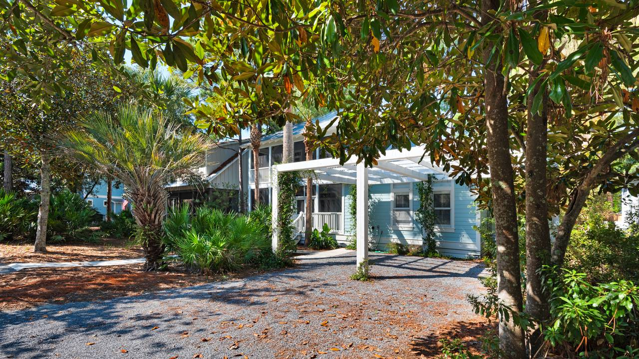 Happy ours exterior Happy ours exterior