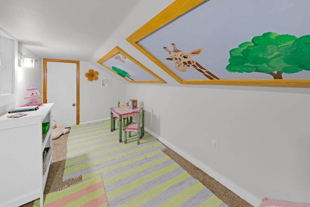 Happy ours kids area Happy ours kids area