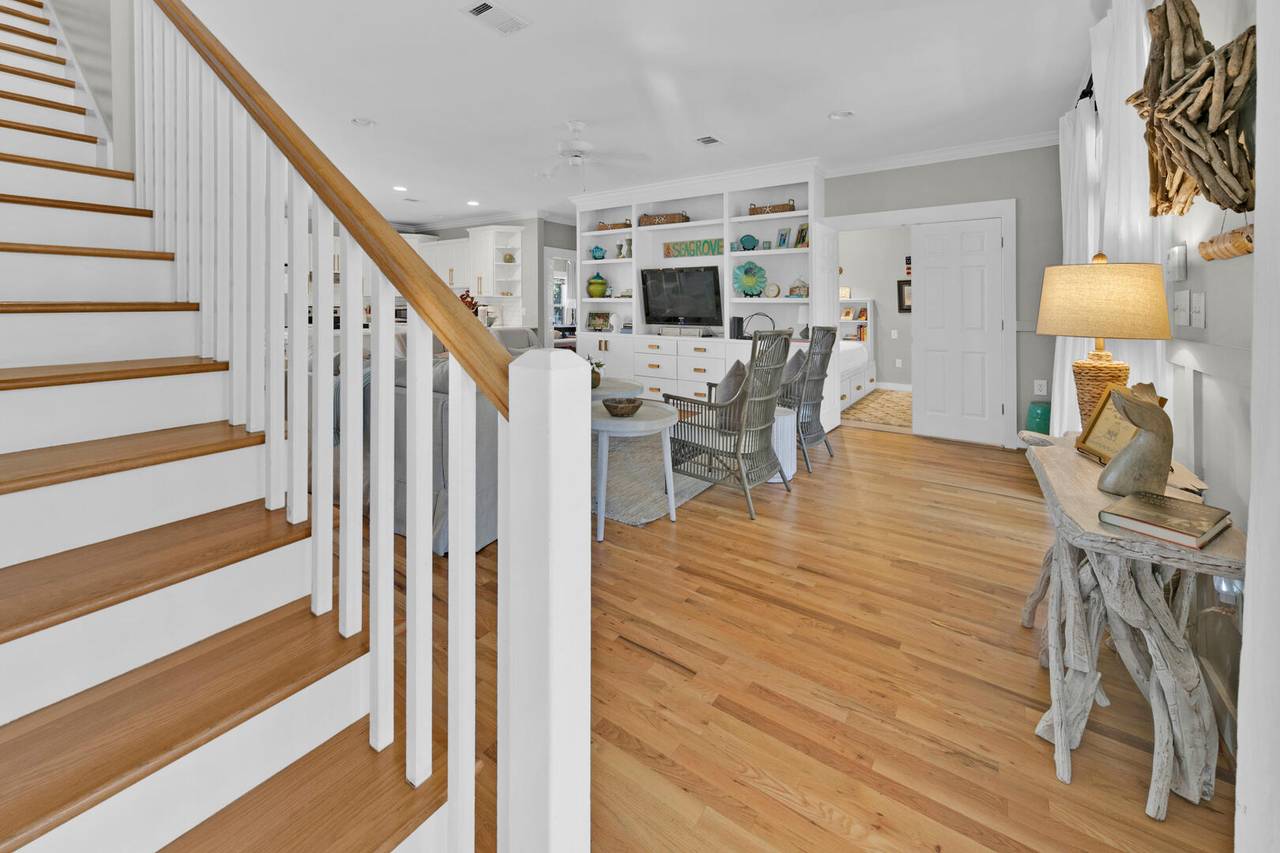 Happy ours stairs Happy ours stairs