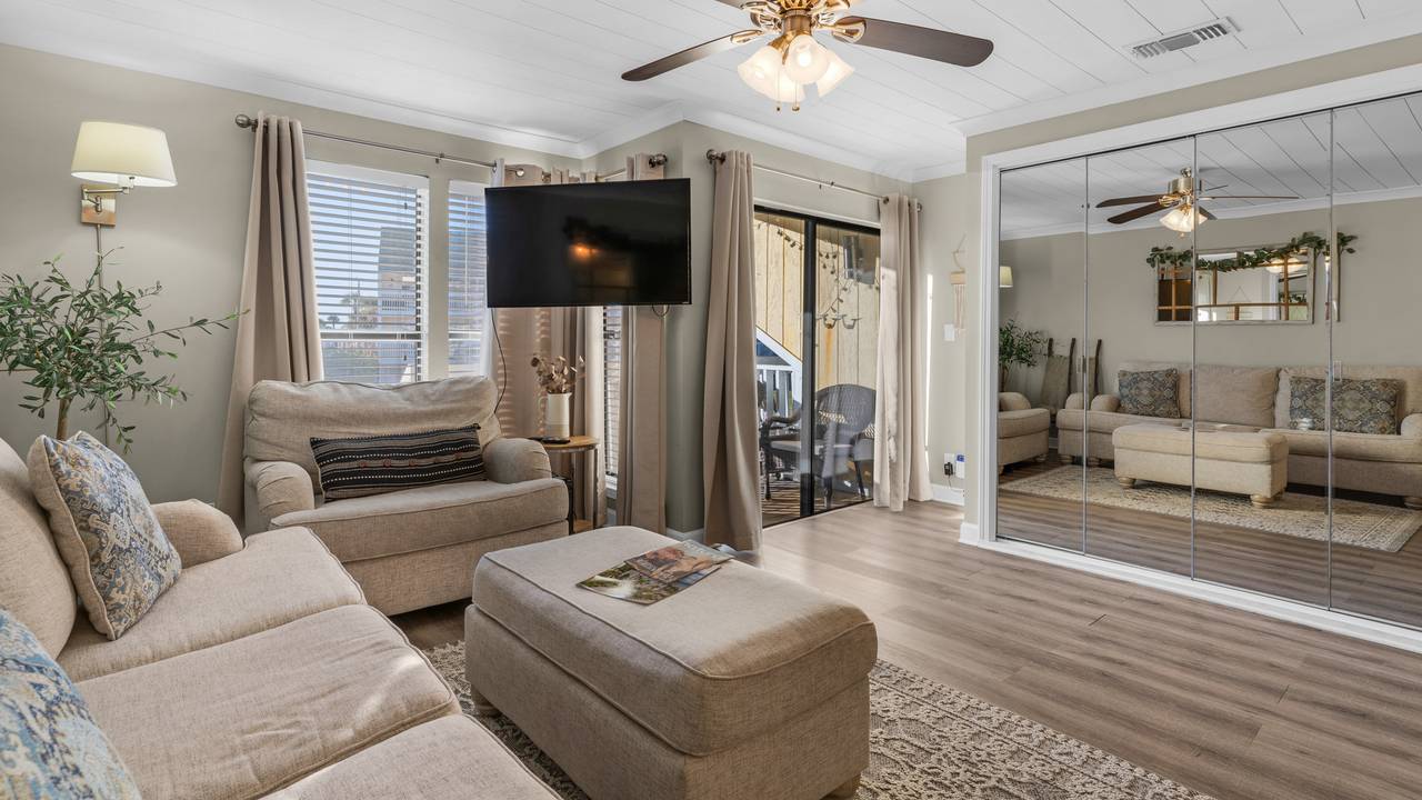 Sandpiper Cove 8120 Living Area Sandpiper Cove 8120 Living Area