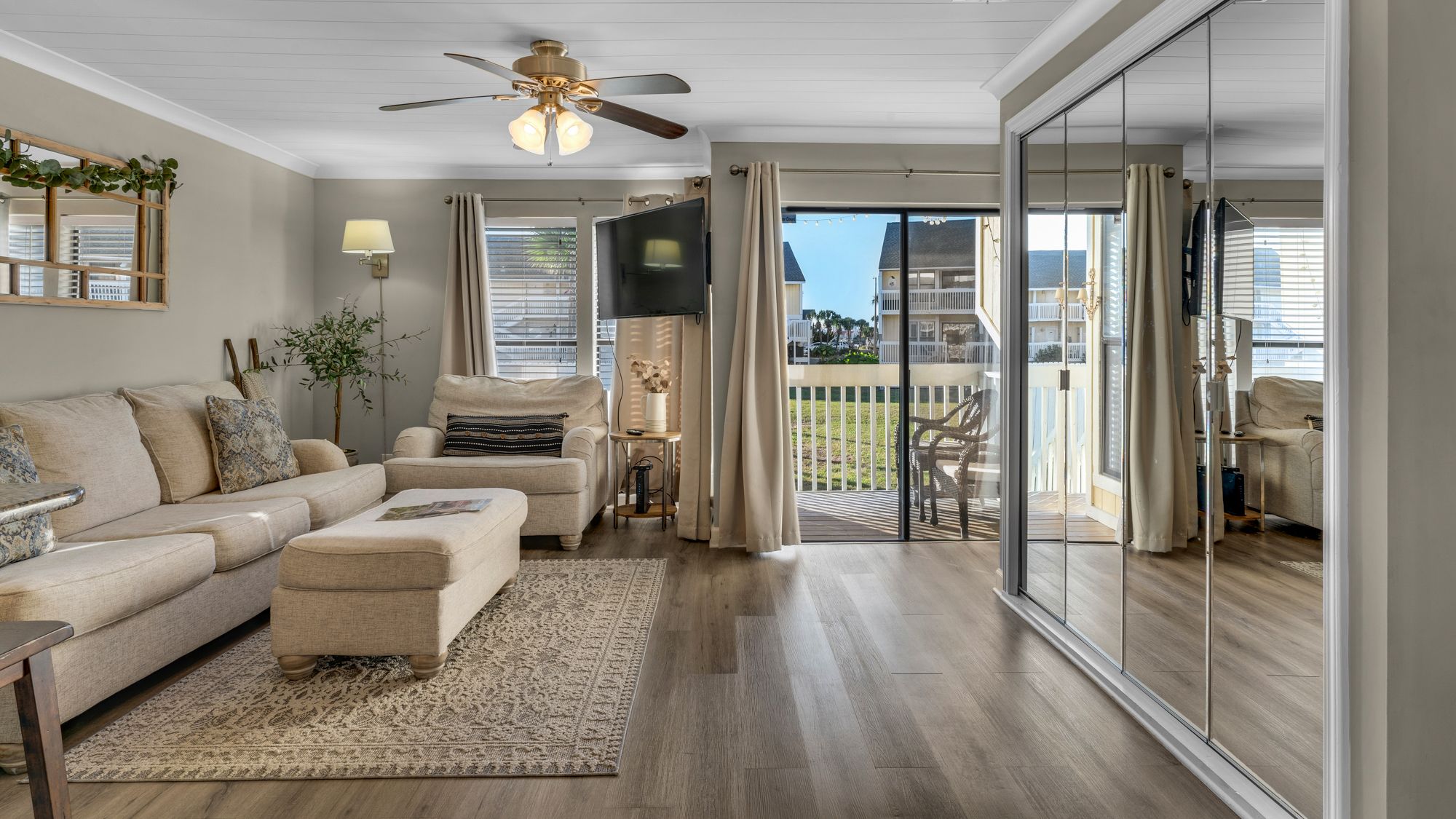 Sandpiper Cove 8120 Living Area