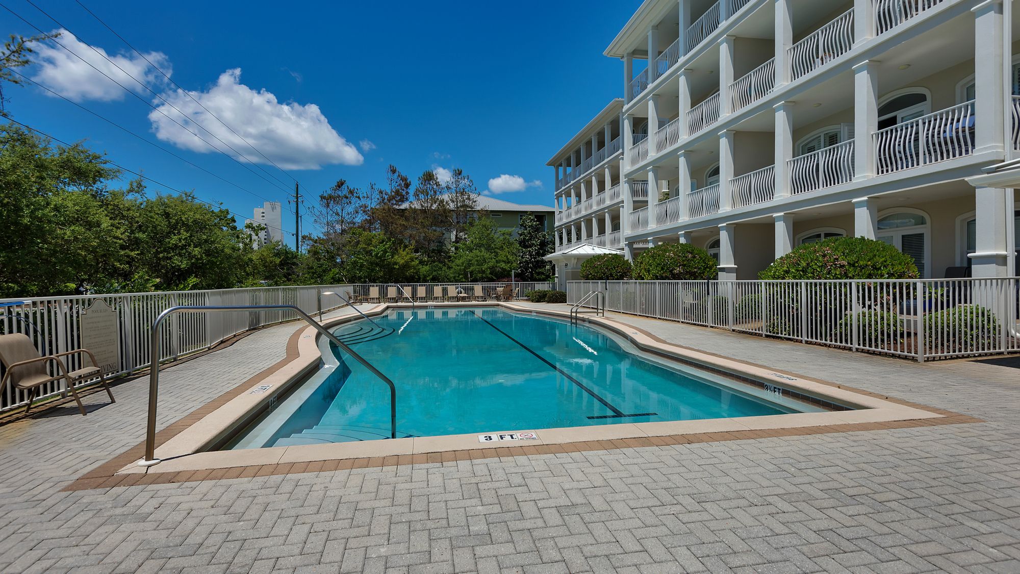 Villas at Seagrove Pool