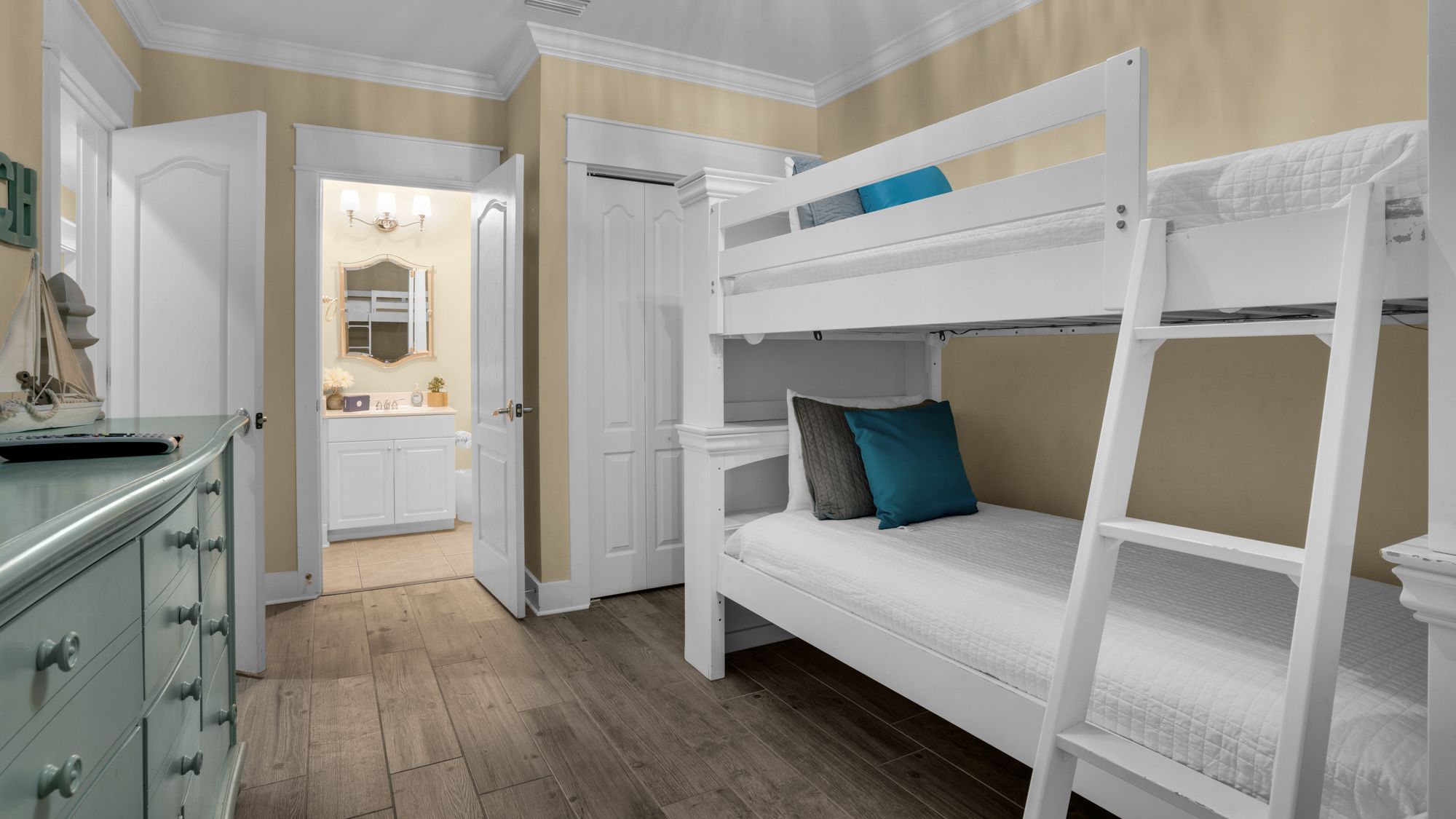 Villas at Seagrove B101 Bedroom