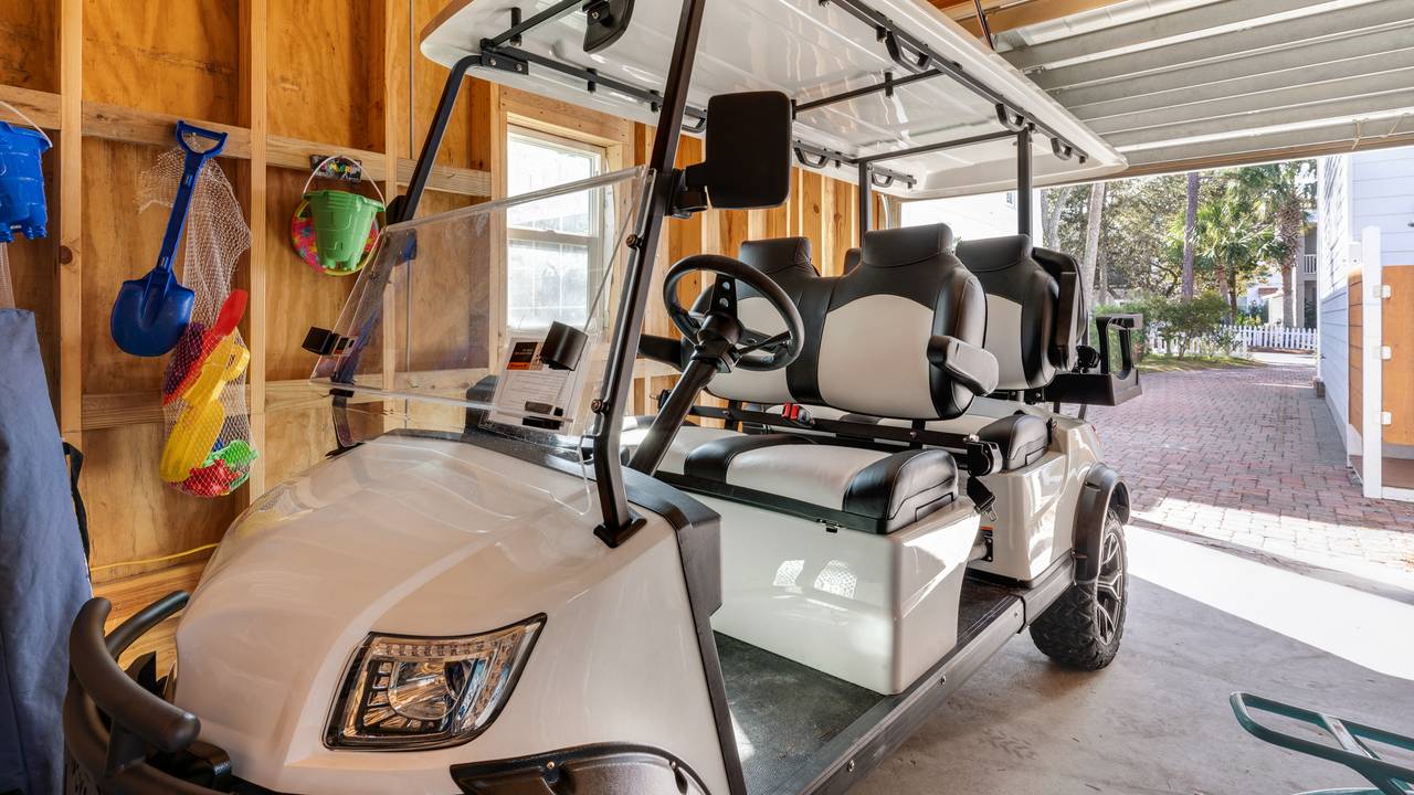 The Ocean Pearl Garage with Golf Cart The Ocean Pearl Garage with Golf Cart