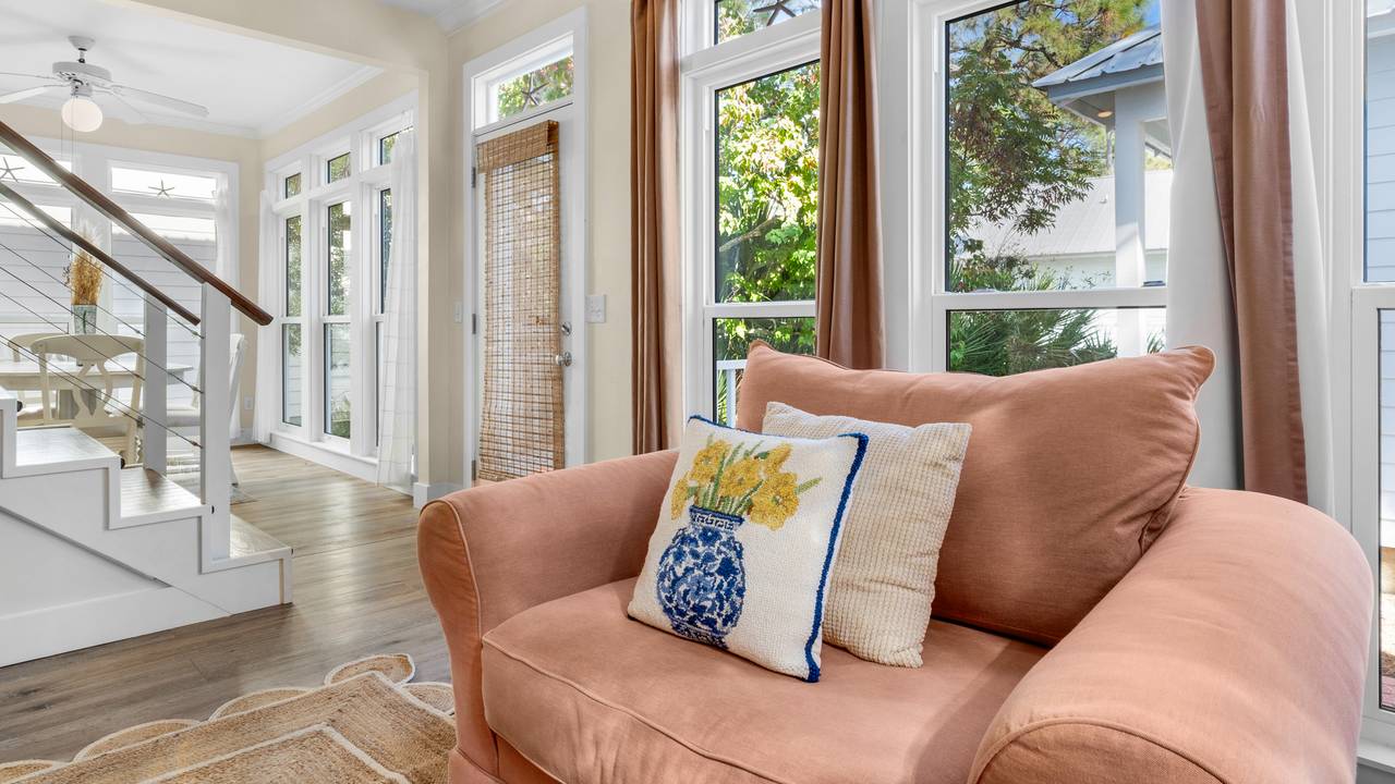 The Ocean Pearl Living Area The Ocean Pearl Living Area