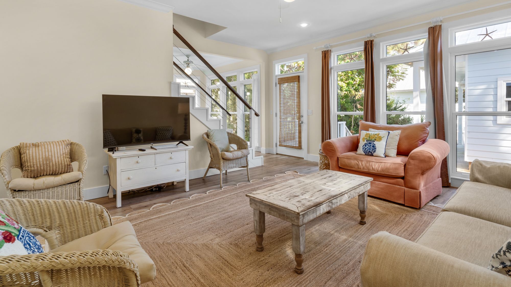 The Ocean Pearl Living Area