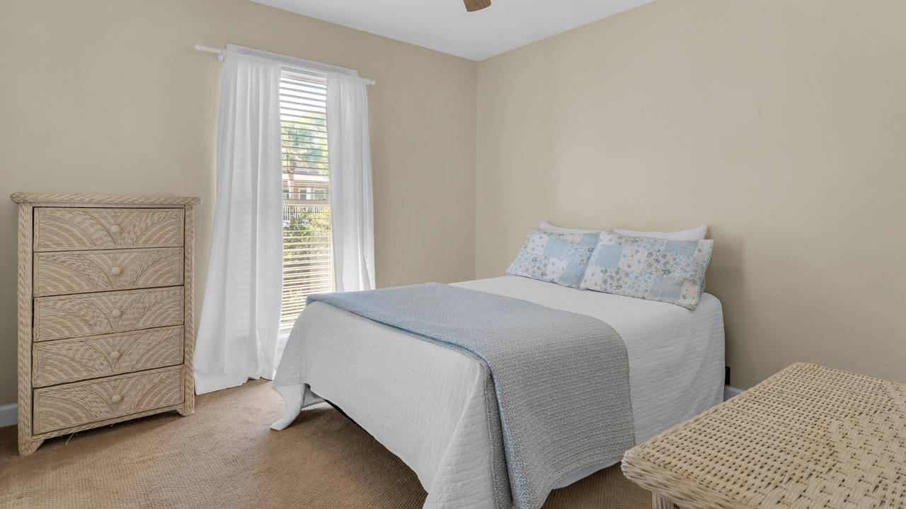 The Ocean Pearl Bedroom The Ocean Pearl Bedroom