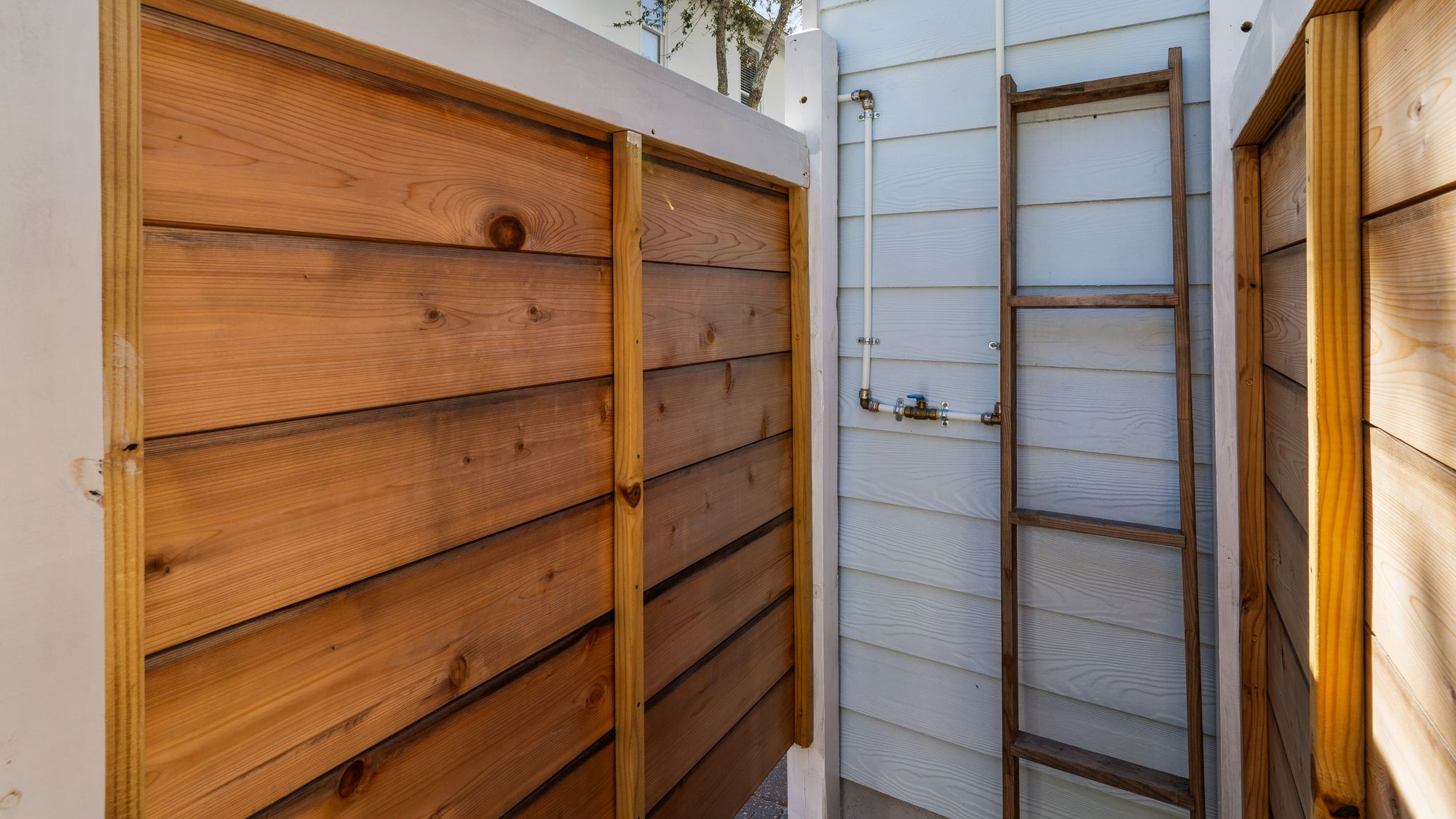 The Ocean Pearl Outdoor Shower