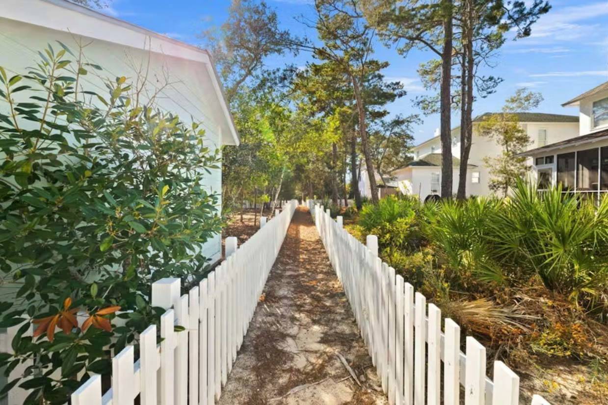 The Ocean Pearl Exterior