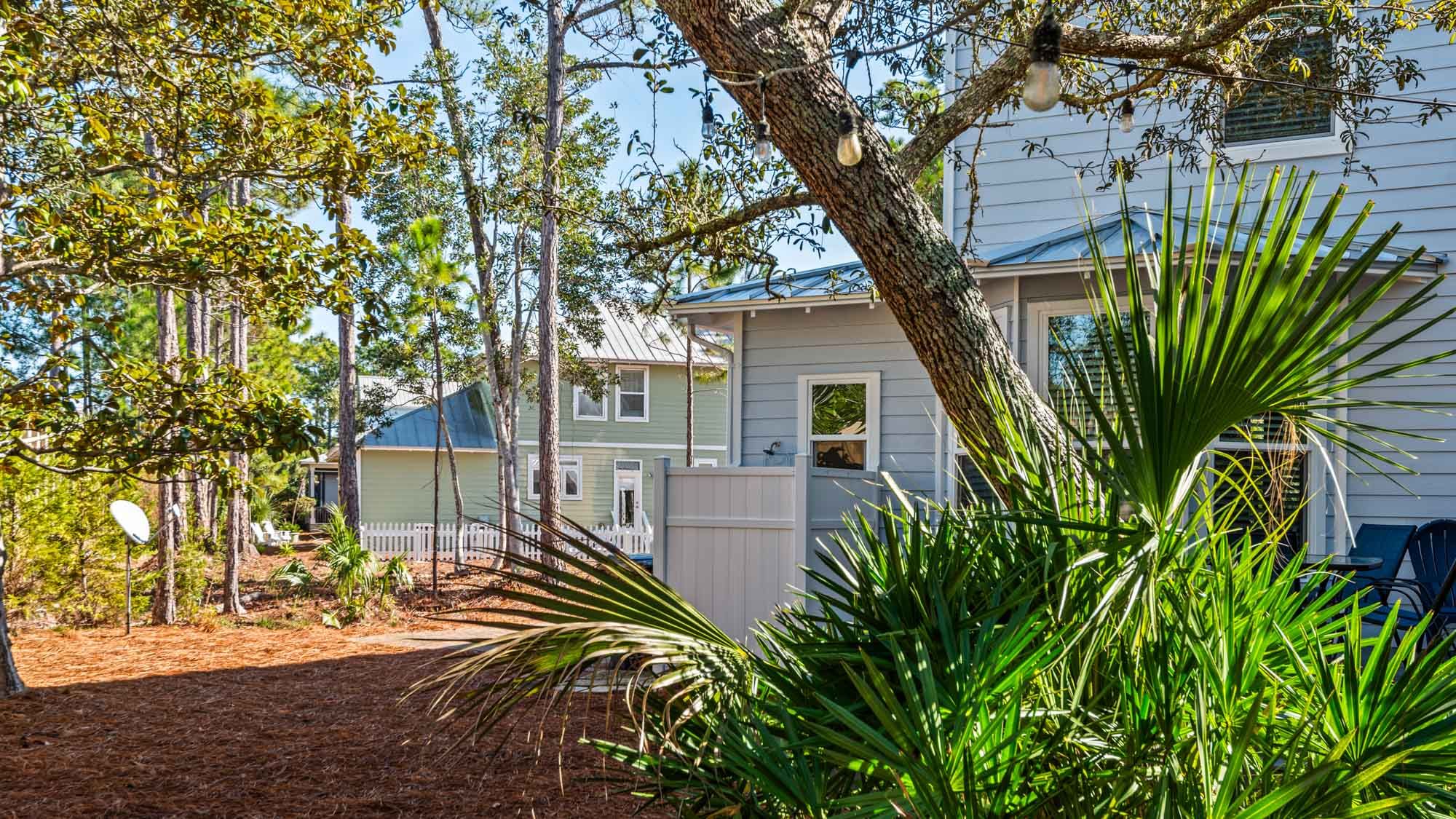 Gone Gulfin Exterior