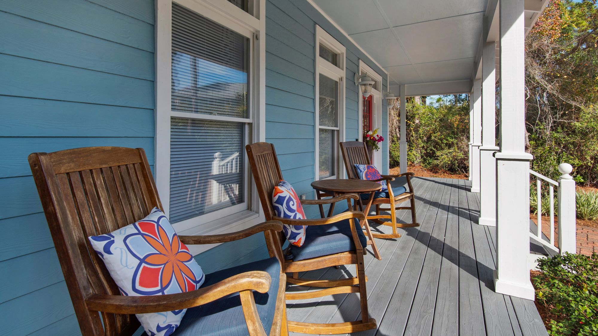 Gone Gulfin Exterior