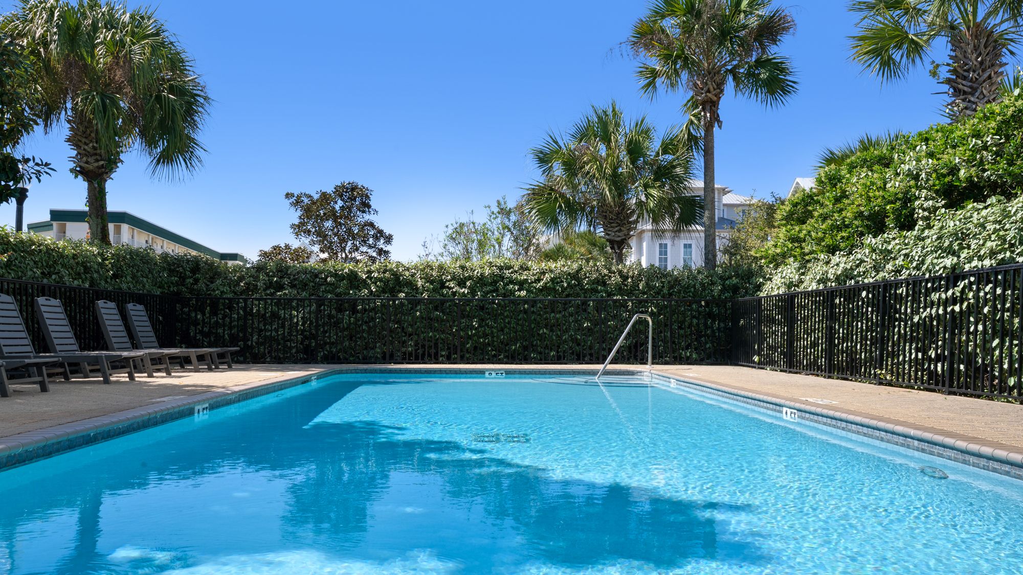 Dunes Estates Grounds & Amenities