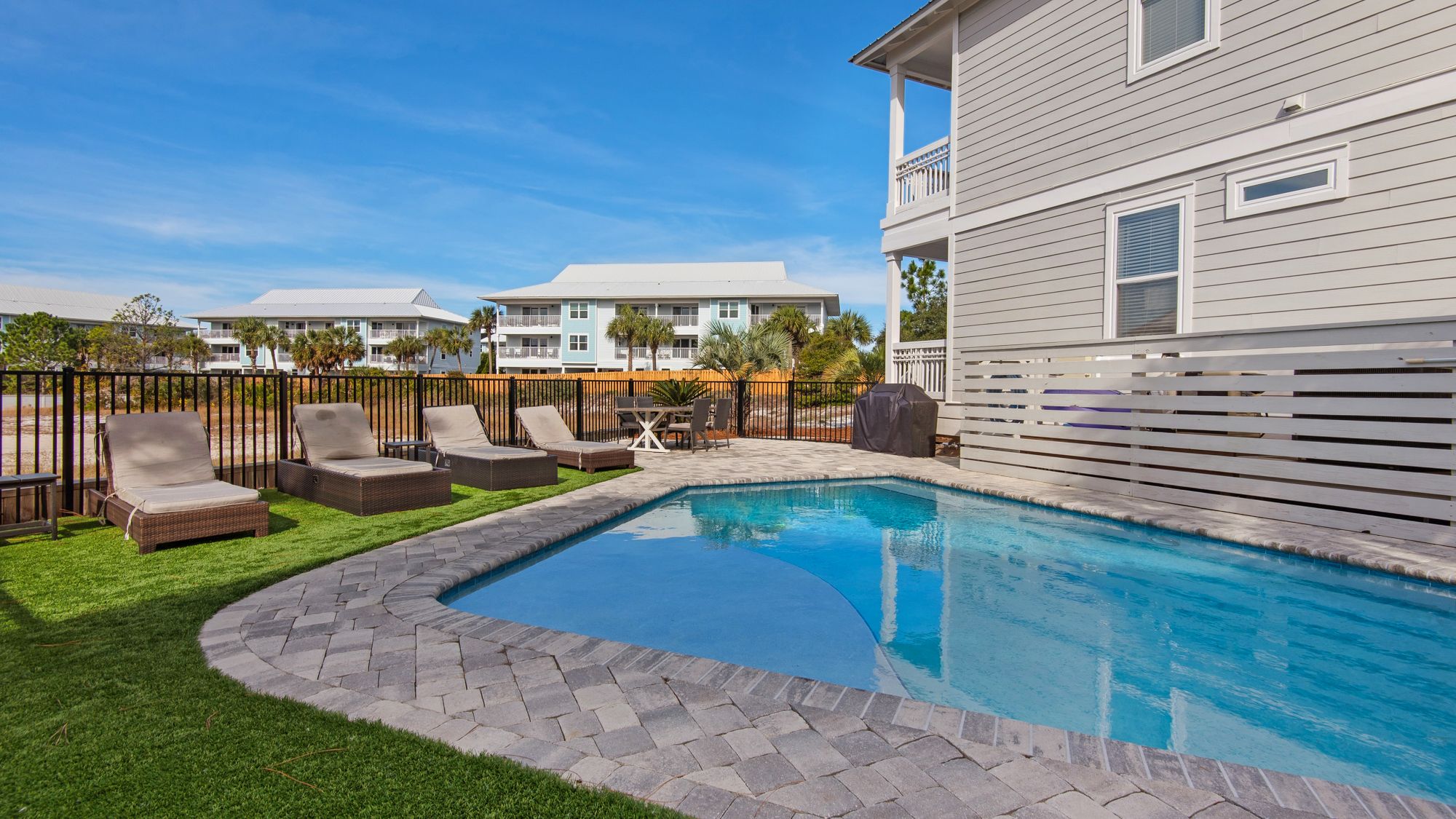 Endless Summer Pool Area