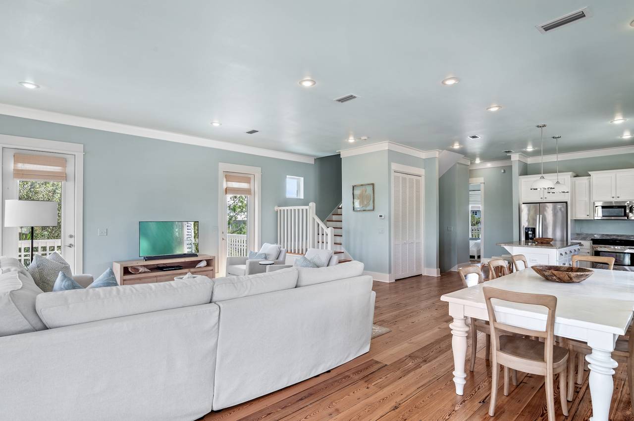 Endless Summer Living Area Endless Summer Living Area