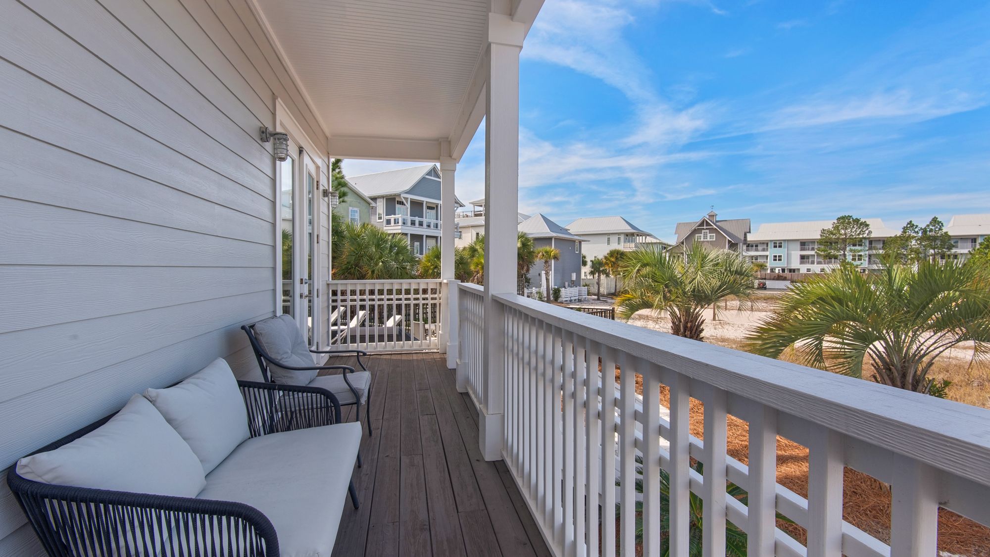 Endless Summer Exterior