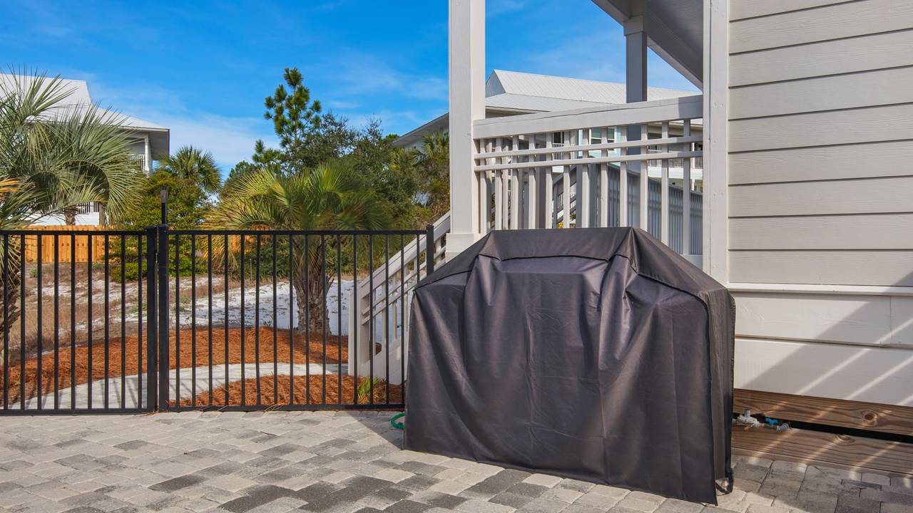 Endless Summer Pool Area & Grill Endless Summer Pool Area & Grill