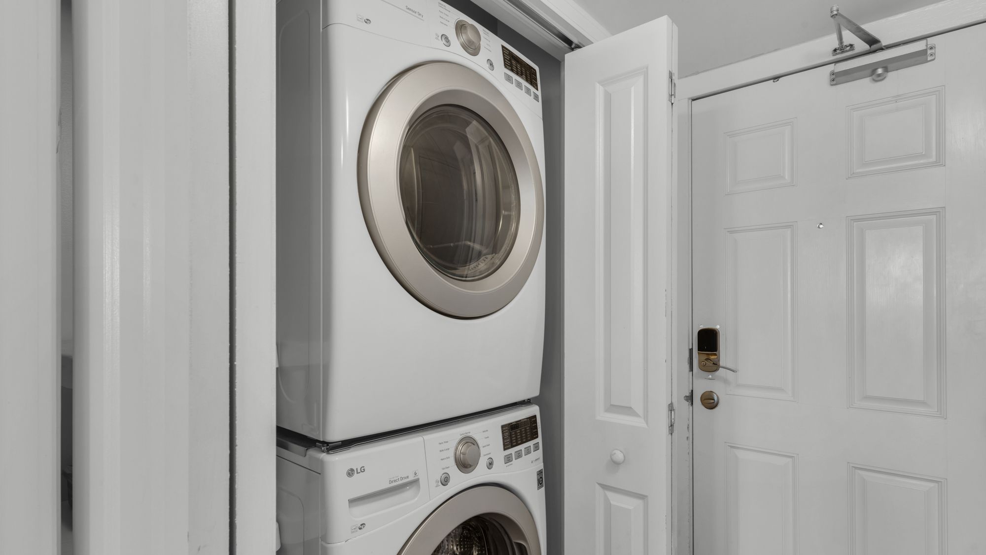 BeachCrest 302 Washer and Dryer