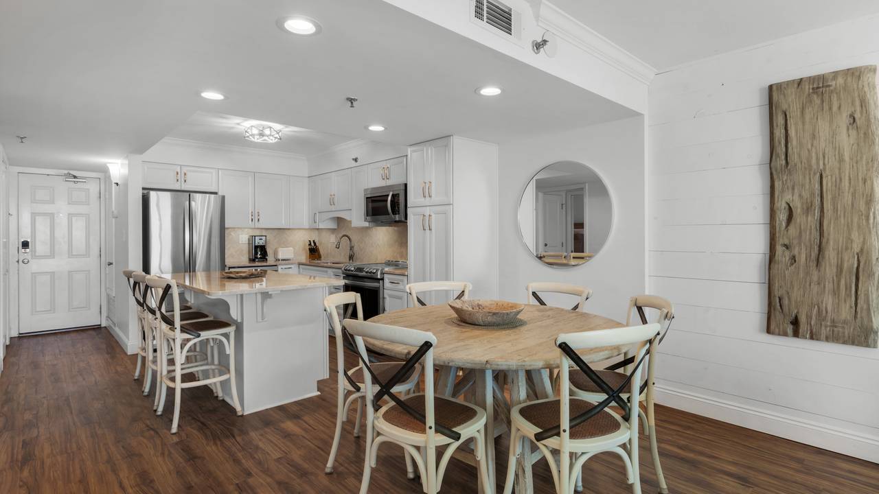 BeachCrest 302 Dining Table and Kitchen BeachCrest 302 Dining Table and Kitchen