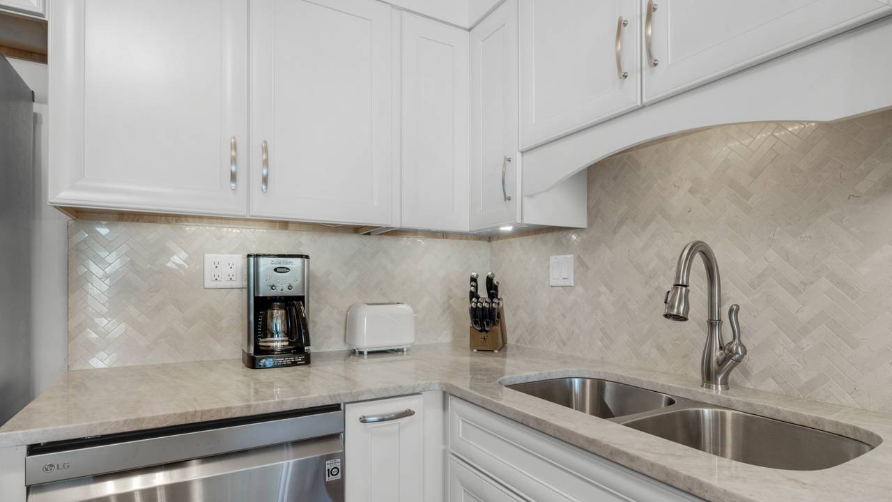 BeachCrest 302 Kitchen BeachCrest 302 Kitchen