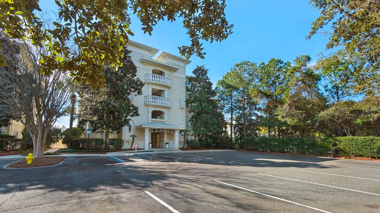 Villas at Seagrove Grounds & Amenities Villas at Seagrove Grounds & Amenities