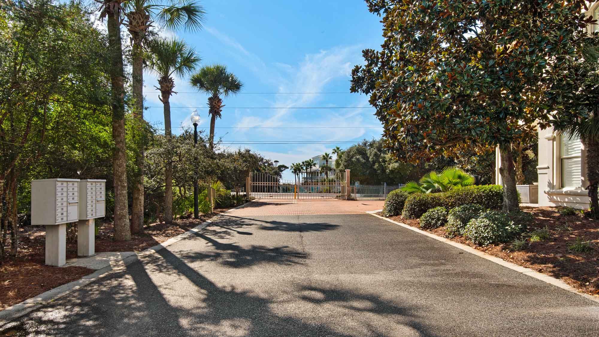 Villas at Seagrove Grounds & Amenities