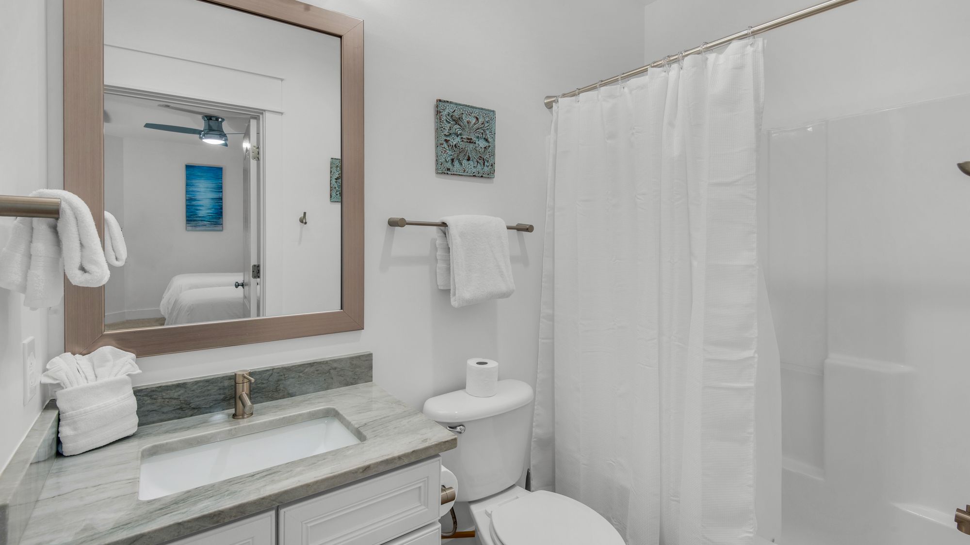 Villas at Seagrove A101 Bathroom