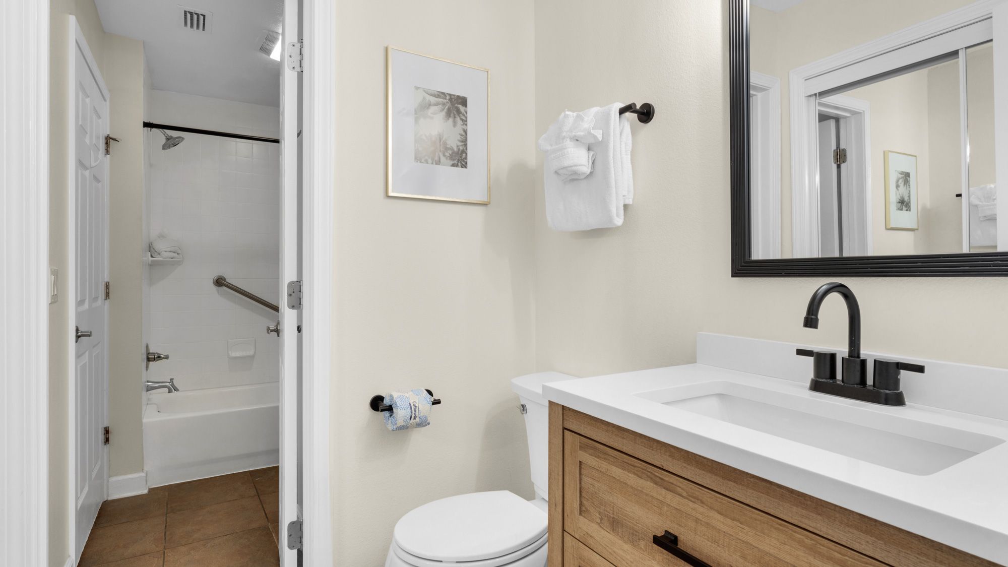 Eastern Shores 103 Bathroom