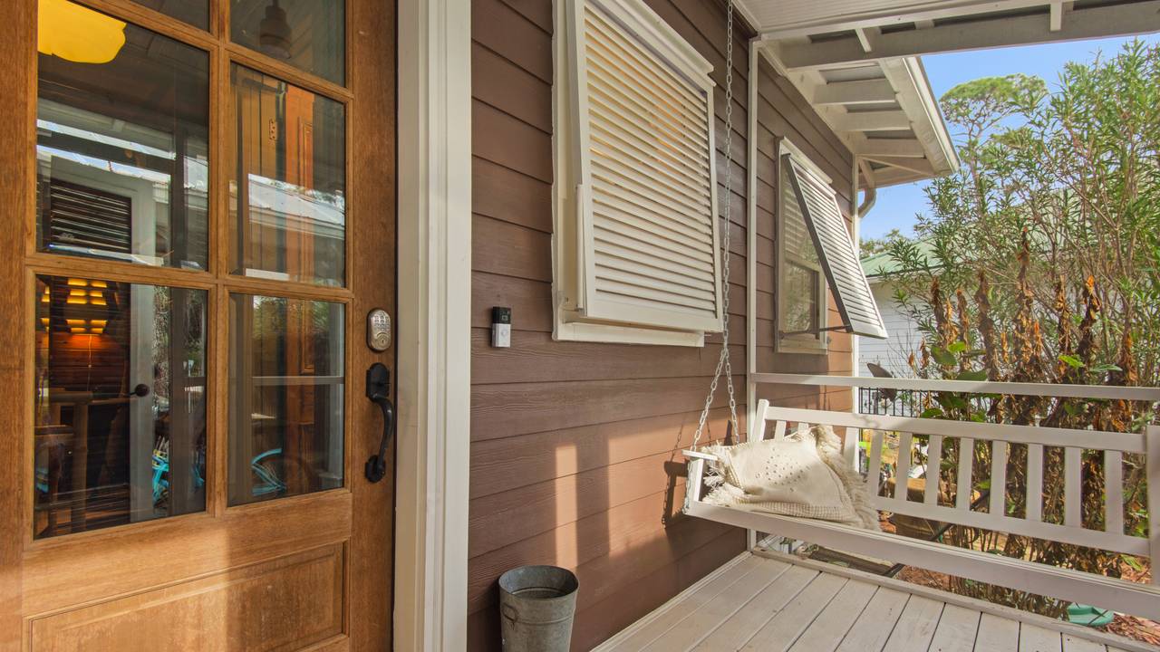 1112NEL Deck Patio 1112NEL Deck Patio