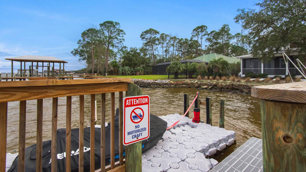 1112NEL Exterior 1112NEL Exterior