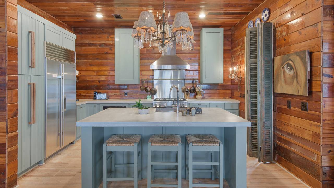 1112NEL Kitchen Area 1112NEL Kitchen Area