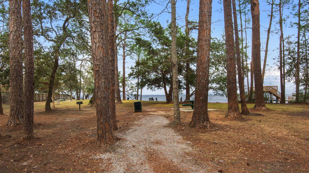 1112NEL Exterior 1112NEL Exterior