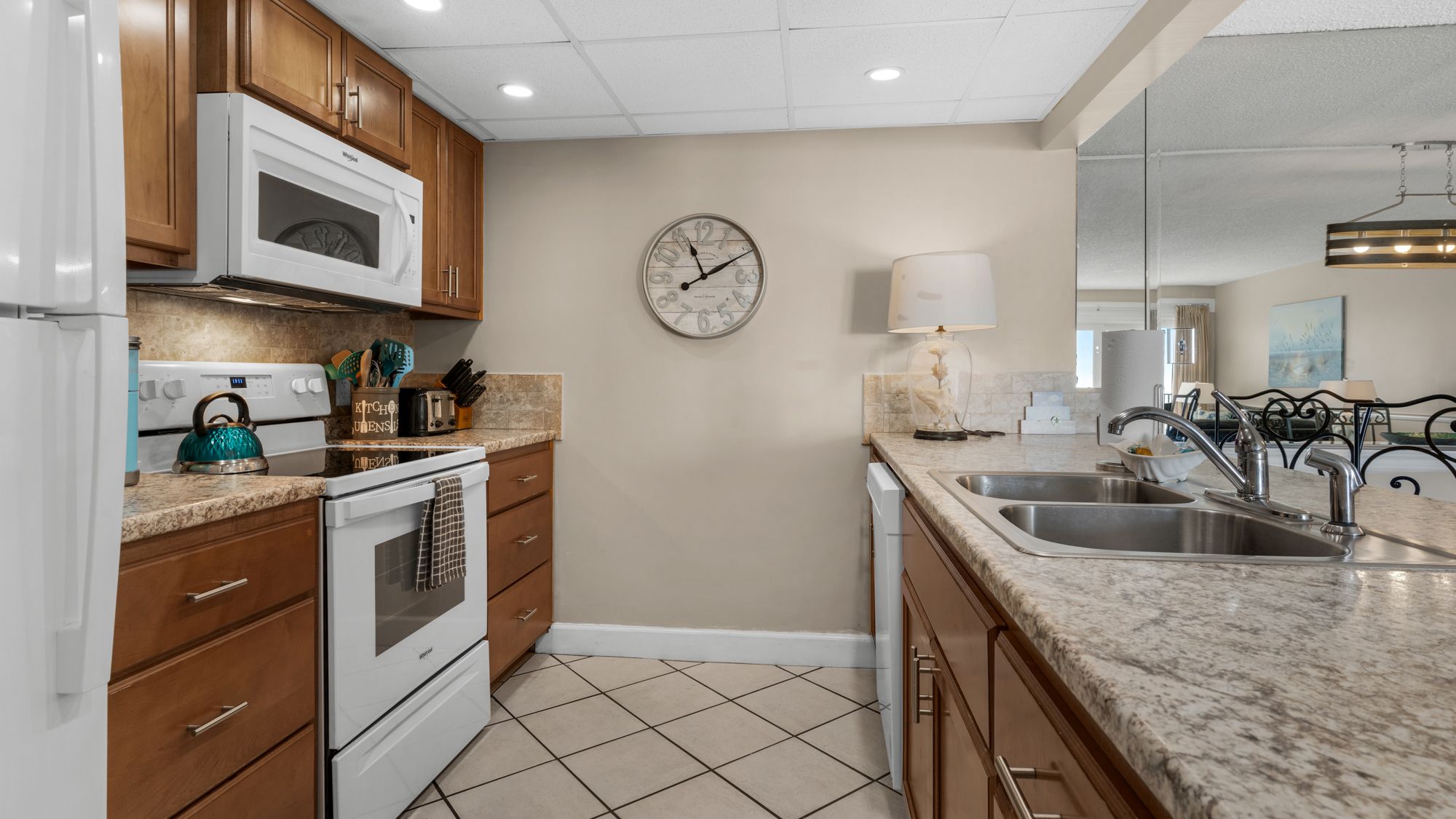 Moondrifter 405 Kitchen