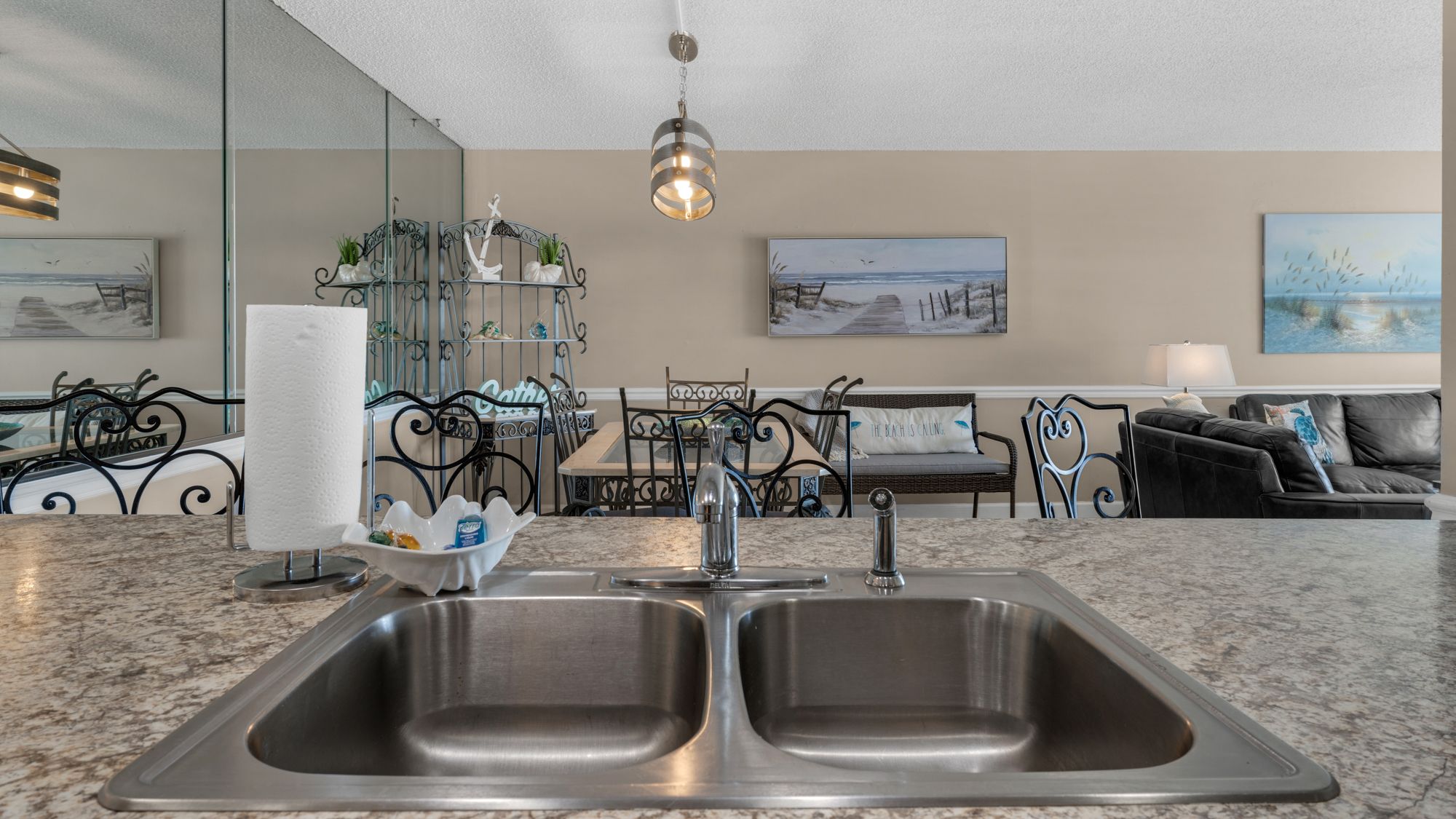 Moondrifter 405 Kitchen