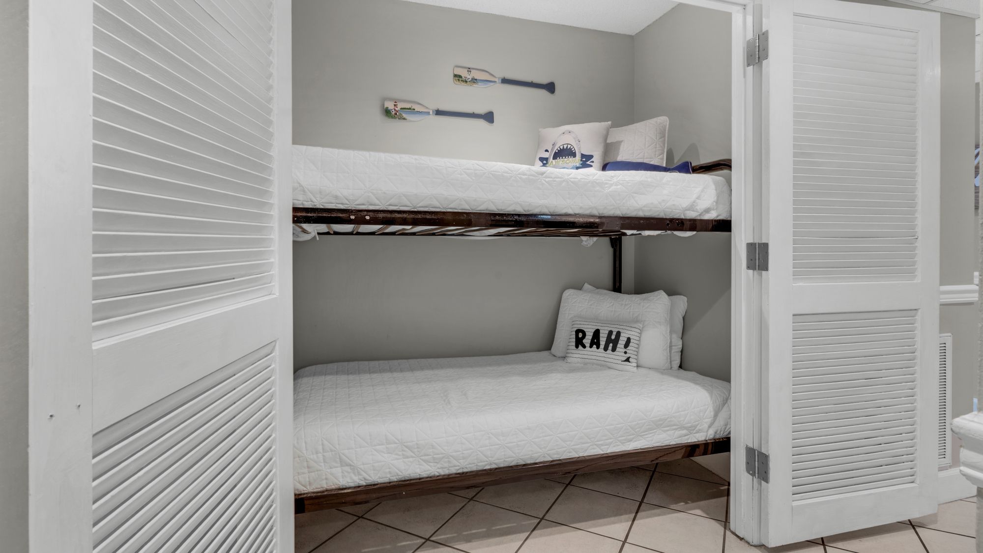 Moondrifter 405 Bunk Beds