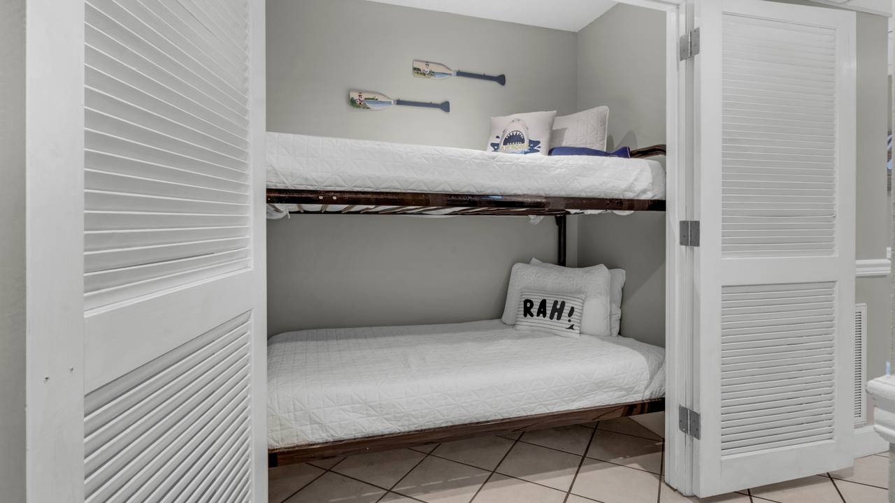 Moondrifter 405 Bunk Beds Moondrifter 405 Bunk Beds